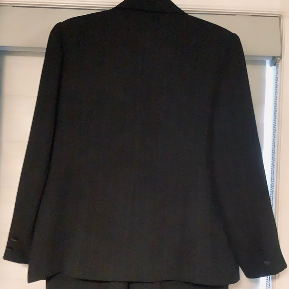 Professional Tailored Blazer, Black Pinstripe 12P - Picture 2 of 8